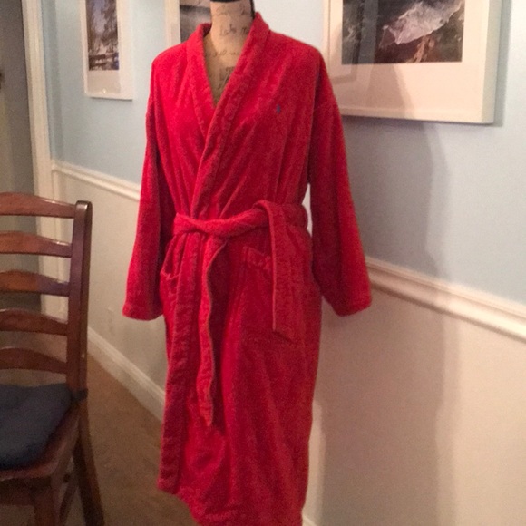 red polo robe